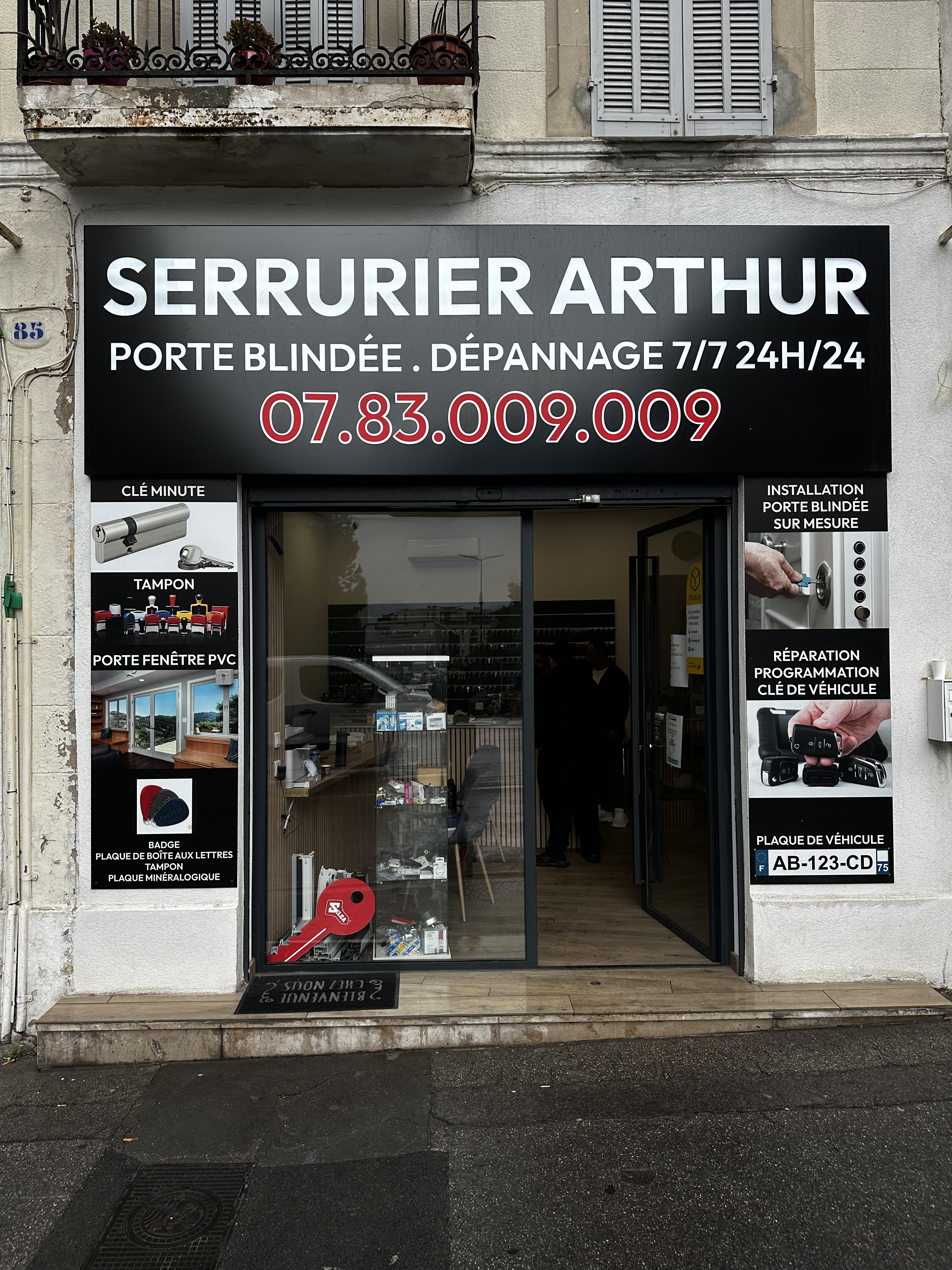 Devanture Serrurerie Arthur